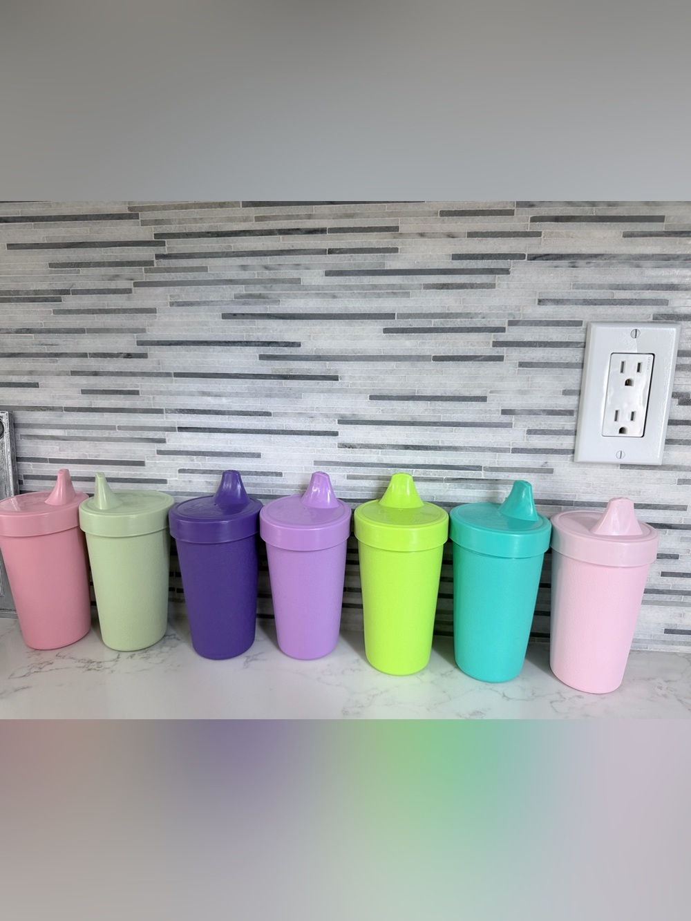 7 Colorful Silicone Re-Play Sippy Cups